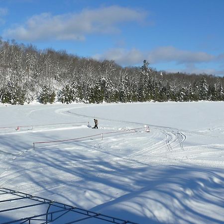 Auberge Du Lac Morency Saint Hippolyte Eksteriør bilde